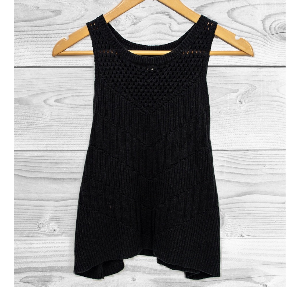 Cable Knit Sleeveless Top